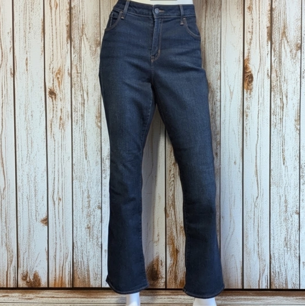 NWOT Old Navy Black Straight Leg Jeans